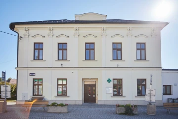 Lékárna a zdravotní středisko v Bystrém